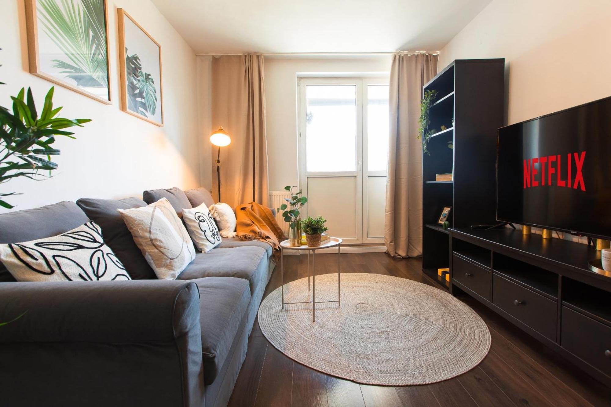Old Town Apartment With Amazing View From The Balcony Boekarest Buitenkant foto