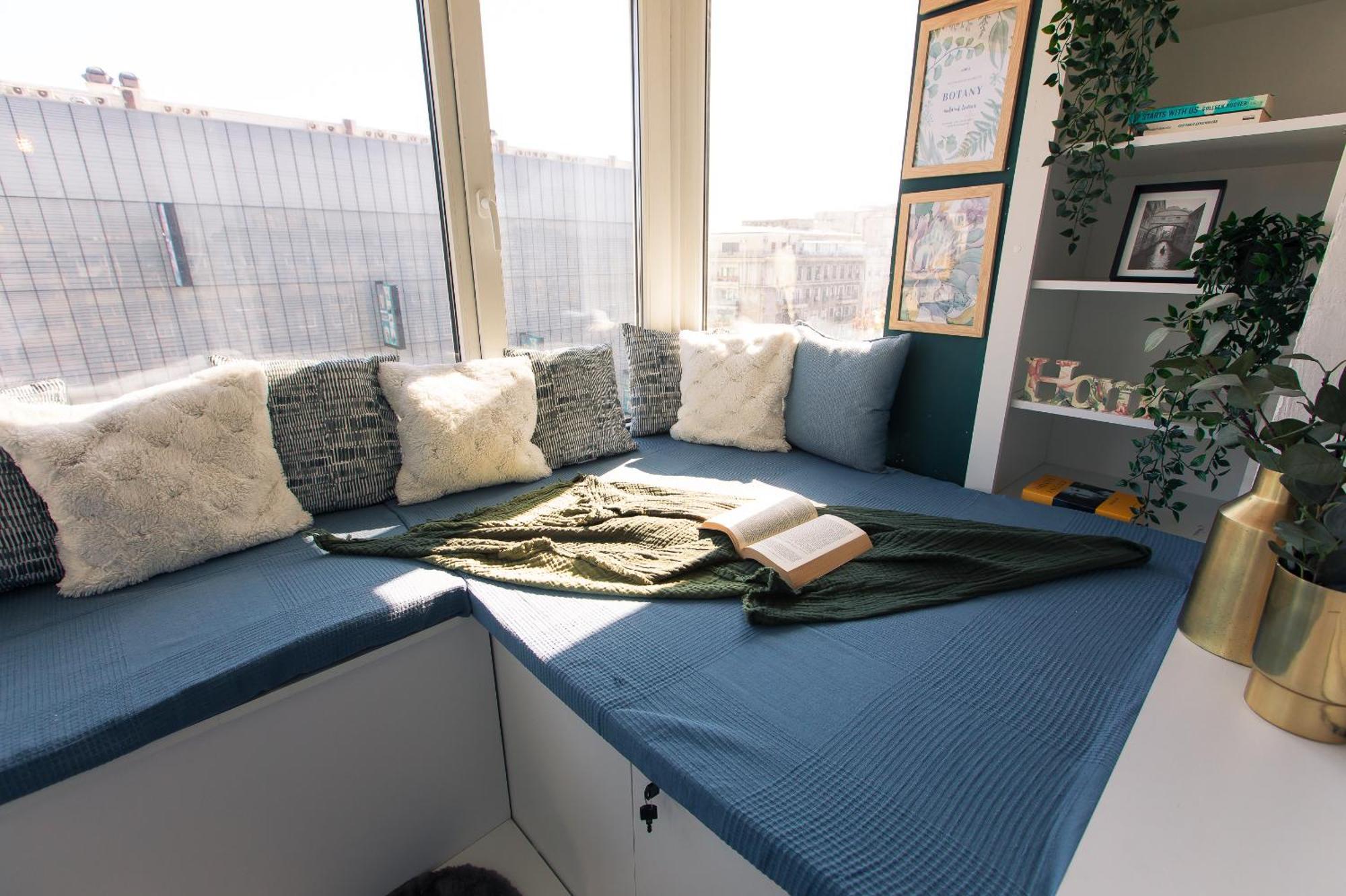 Old Town Apartment With Amazing View From The Balcony Boekarest Buitenkant foto