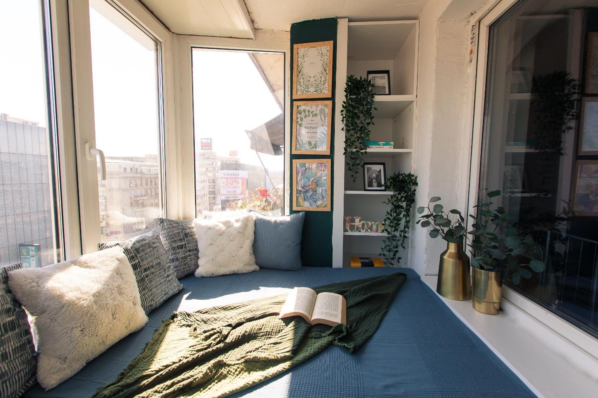 Old Town Apartment With Amazing View From The Balcony Boekarest Buitenkant foto