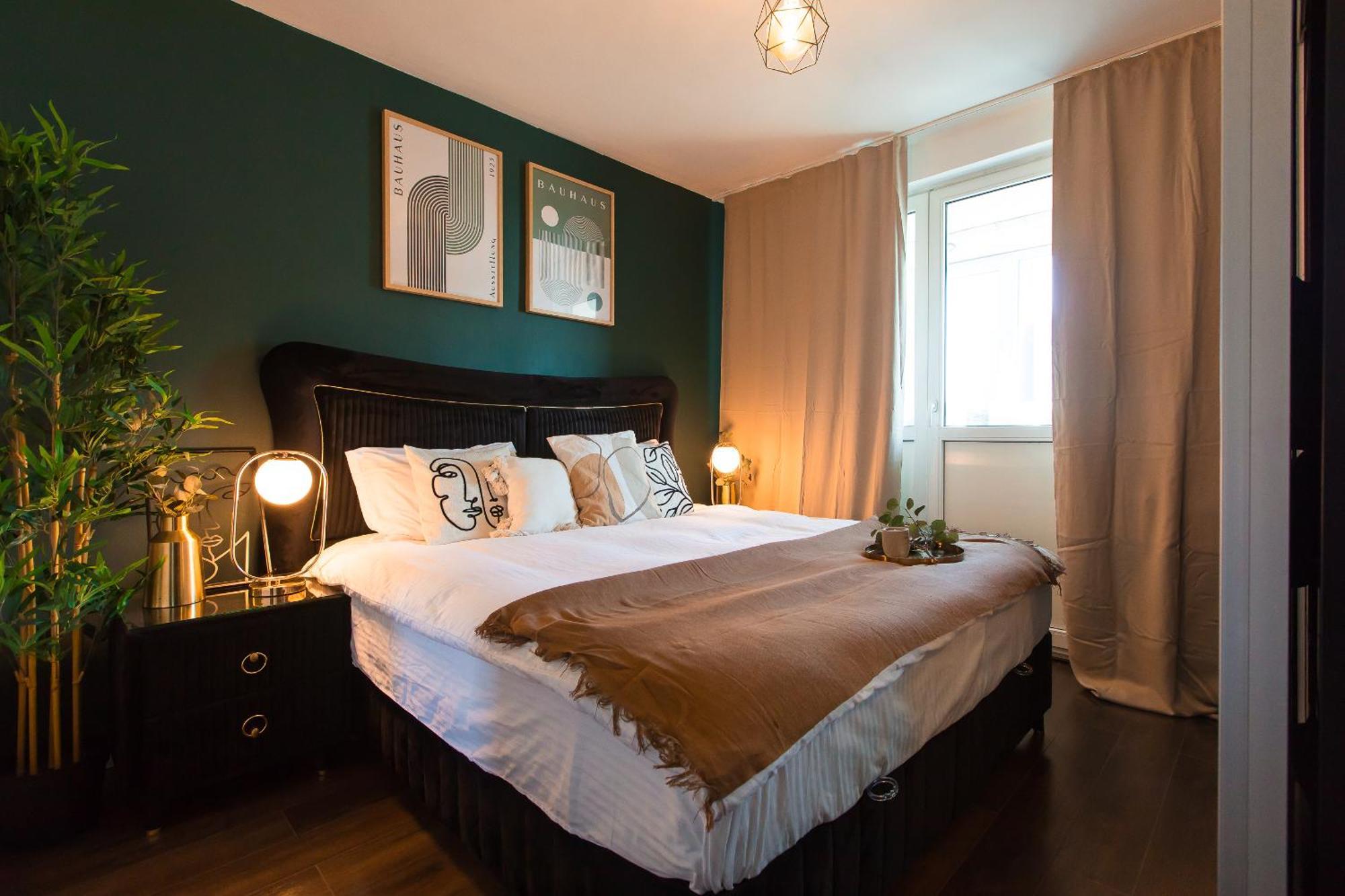Old Town Apartment With Amazing View From The Balcony Boekarest Buitenkant foto