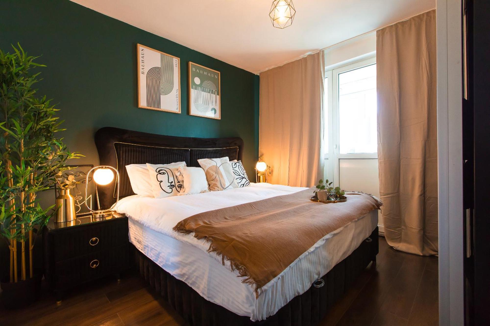 Old Town Apartment With Amazing View From The Balcony Boekarest Buitenkant foto