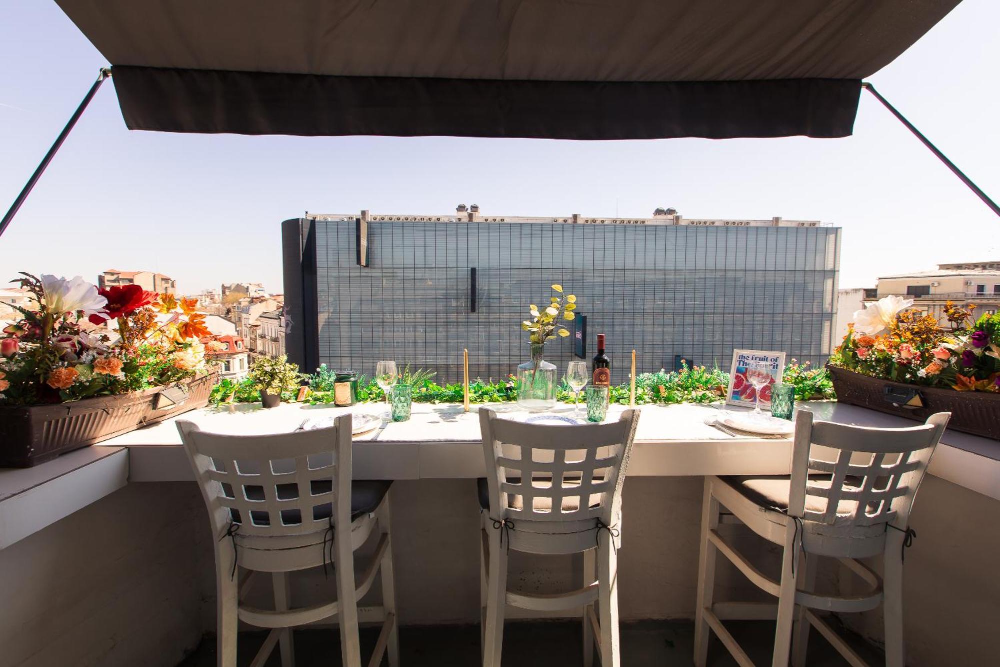 Old Town Apartment With Amazing View From The Balcony Boekarest Buitenkant foto
