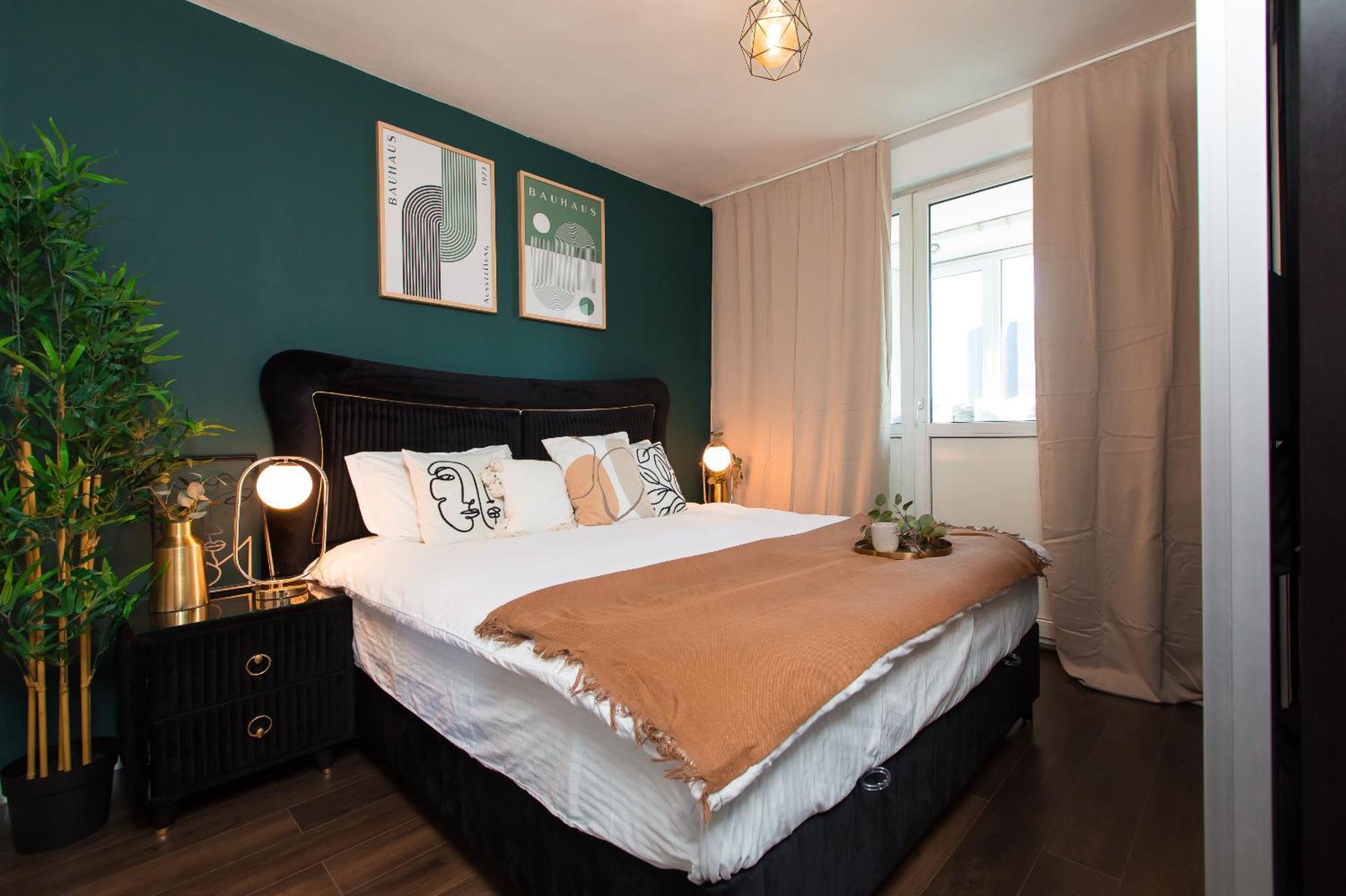 Old Town Apartment With Amazing View From The Balcony Boekarest Buitenkant foto