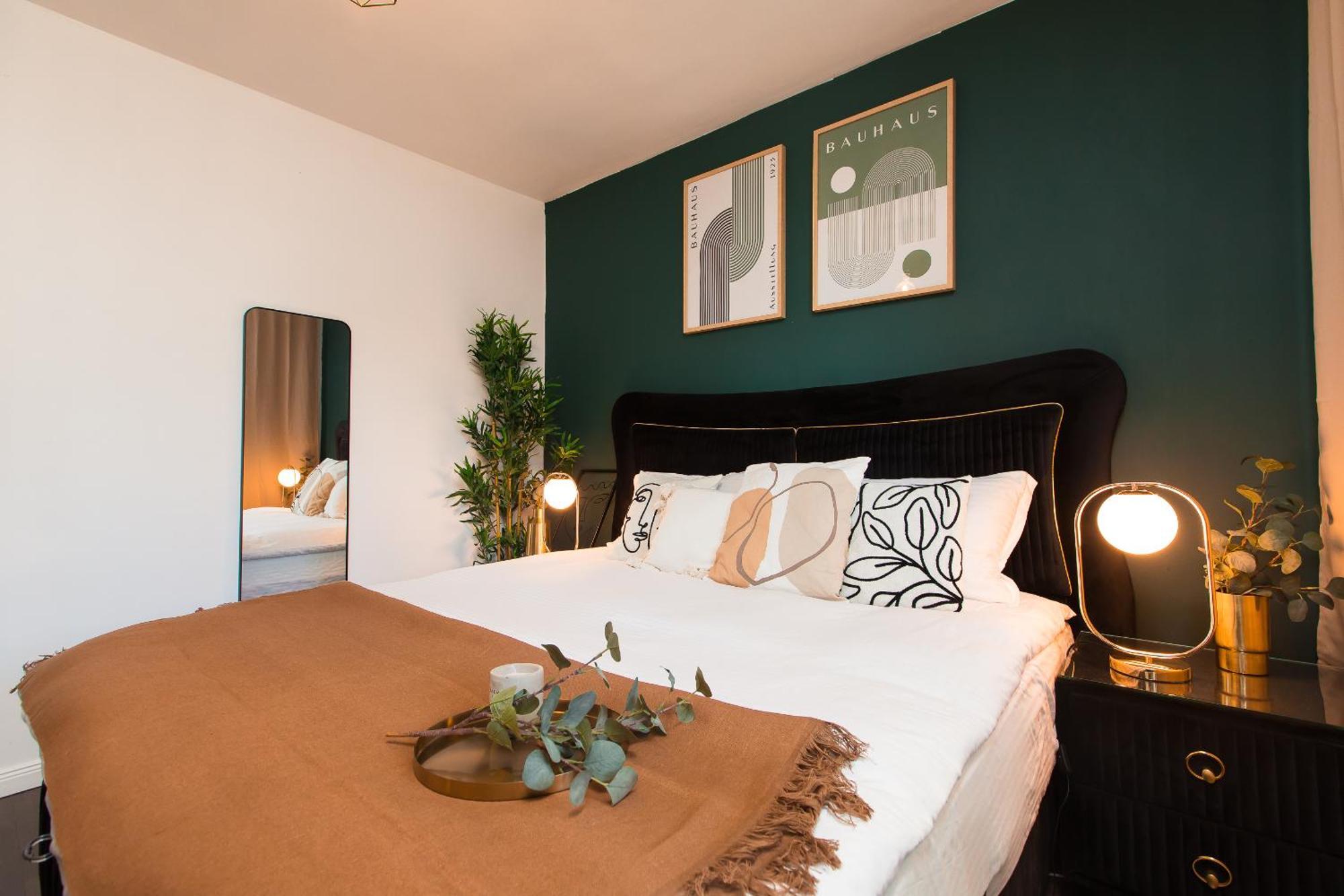 Old Town Apartment With Amazing View From The Balcony Boekarest Buitenkant foto